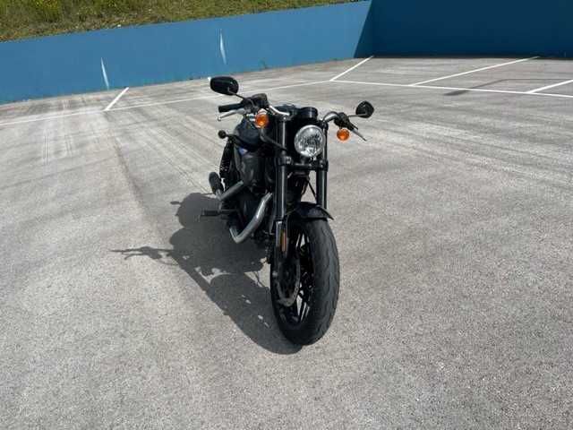 Harley Davidson Sportster 1200 Roadster