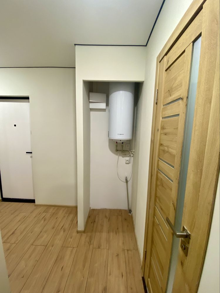 Продам 2-комнатную в центре Левого берега
