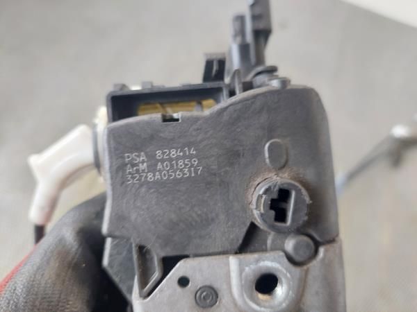 Fechadura / fecho porta lateral esquerda PEUGEOT Partner II