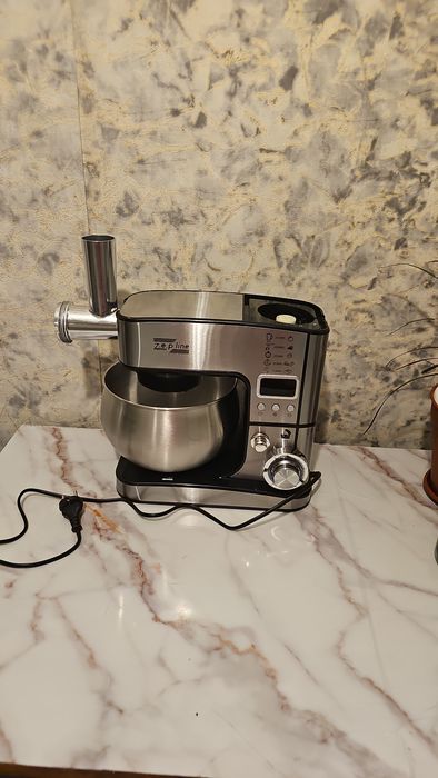 Комбайнер ,мясорубка и т.д