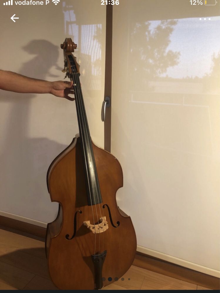 Contrabaixo 1/8 com arco e capa incluidos