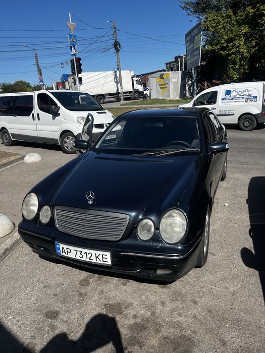 Продам  Mercedes Benz v240