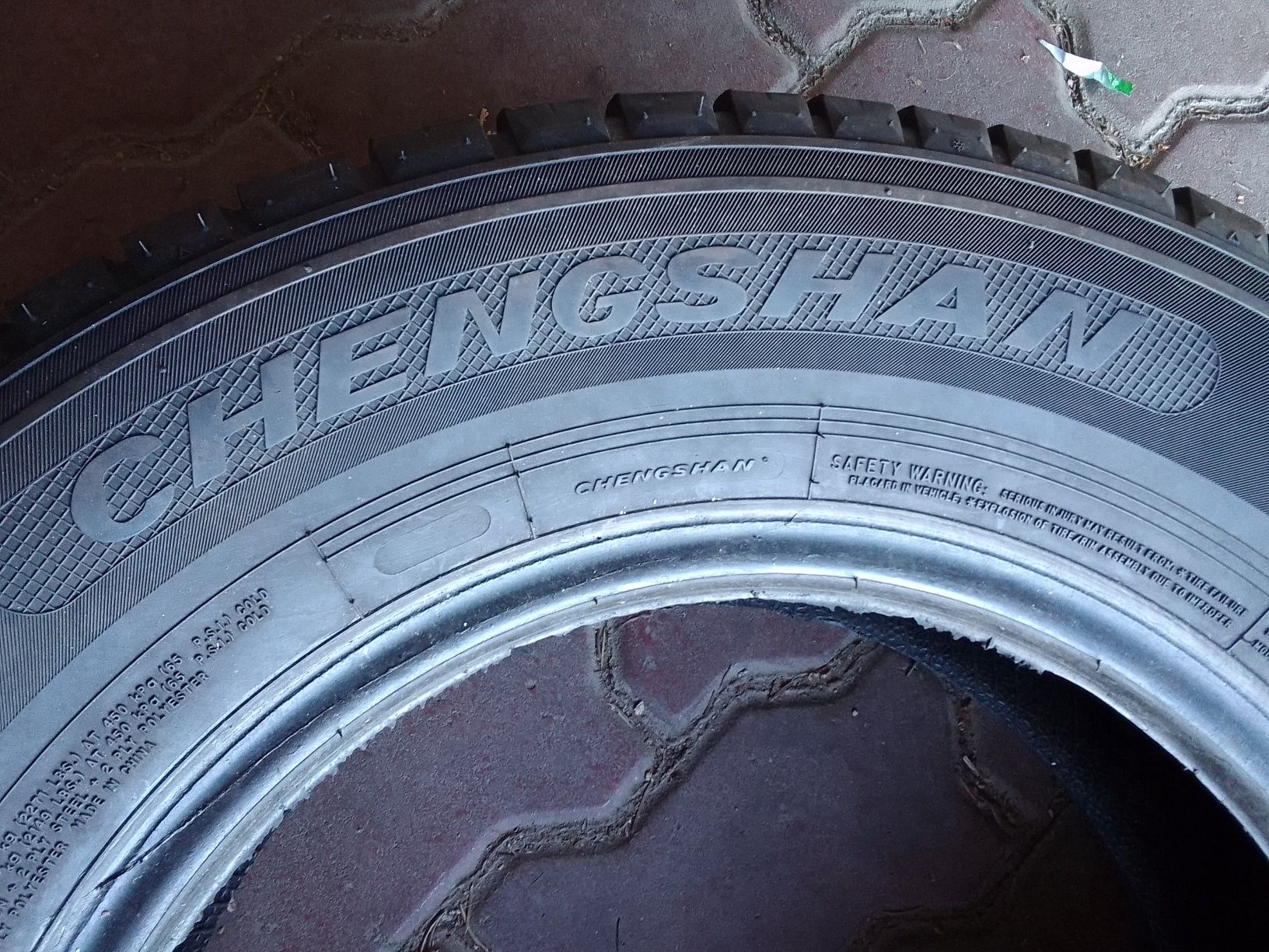 Opona zimowa 215/70r15C CHENGSHAN 7mm