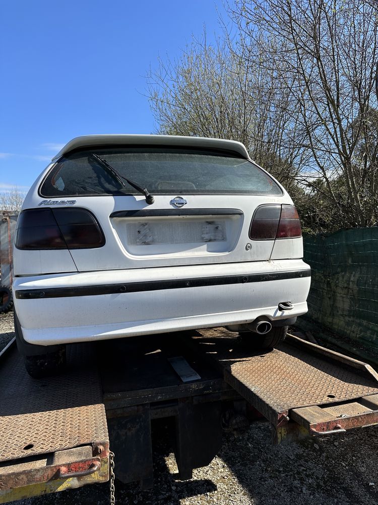 Nissan Almera 2.0d - Para peças