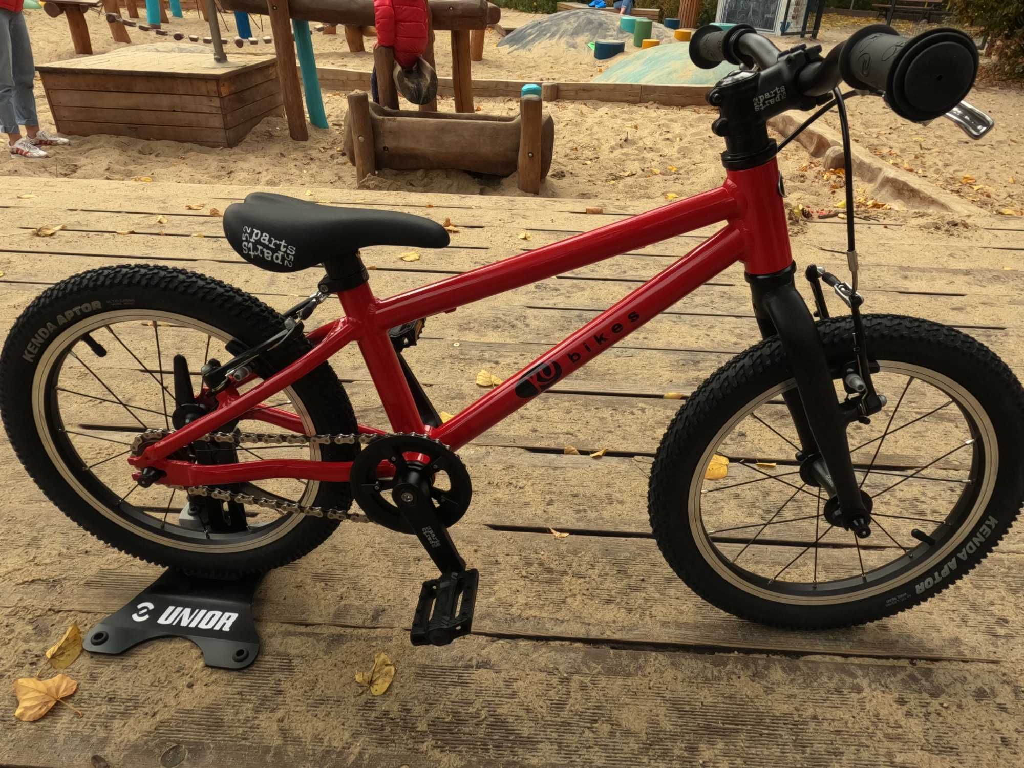 Lekki rower dla dzieci KUbikes 16L - 5,7 KG - bajkids.pl