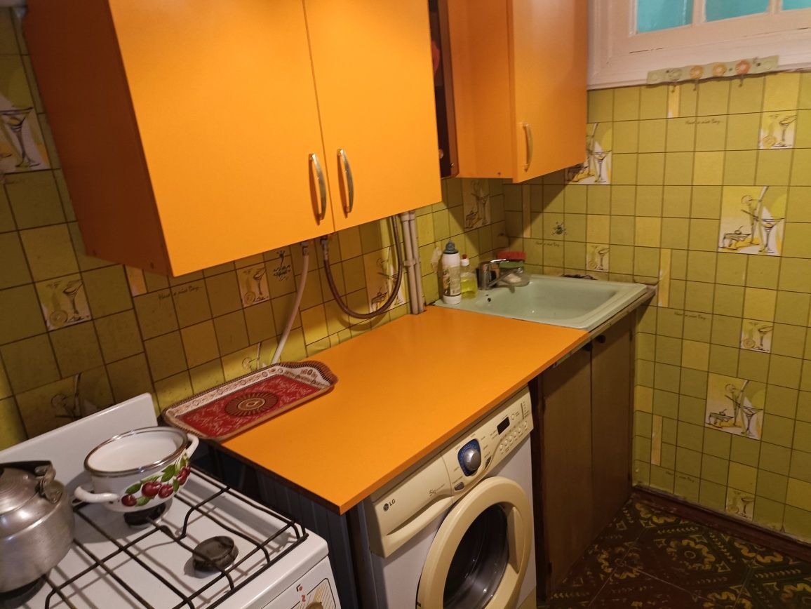 Обмен 1 ком. кв. на дом без ремонта в Соляных. Квартира 31,9 м.кв