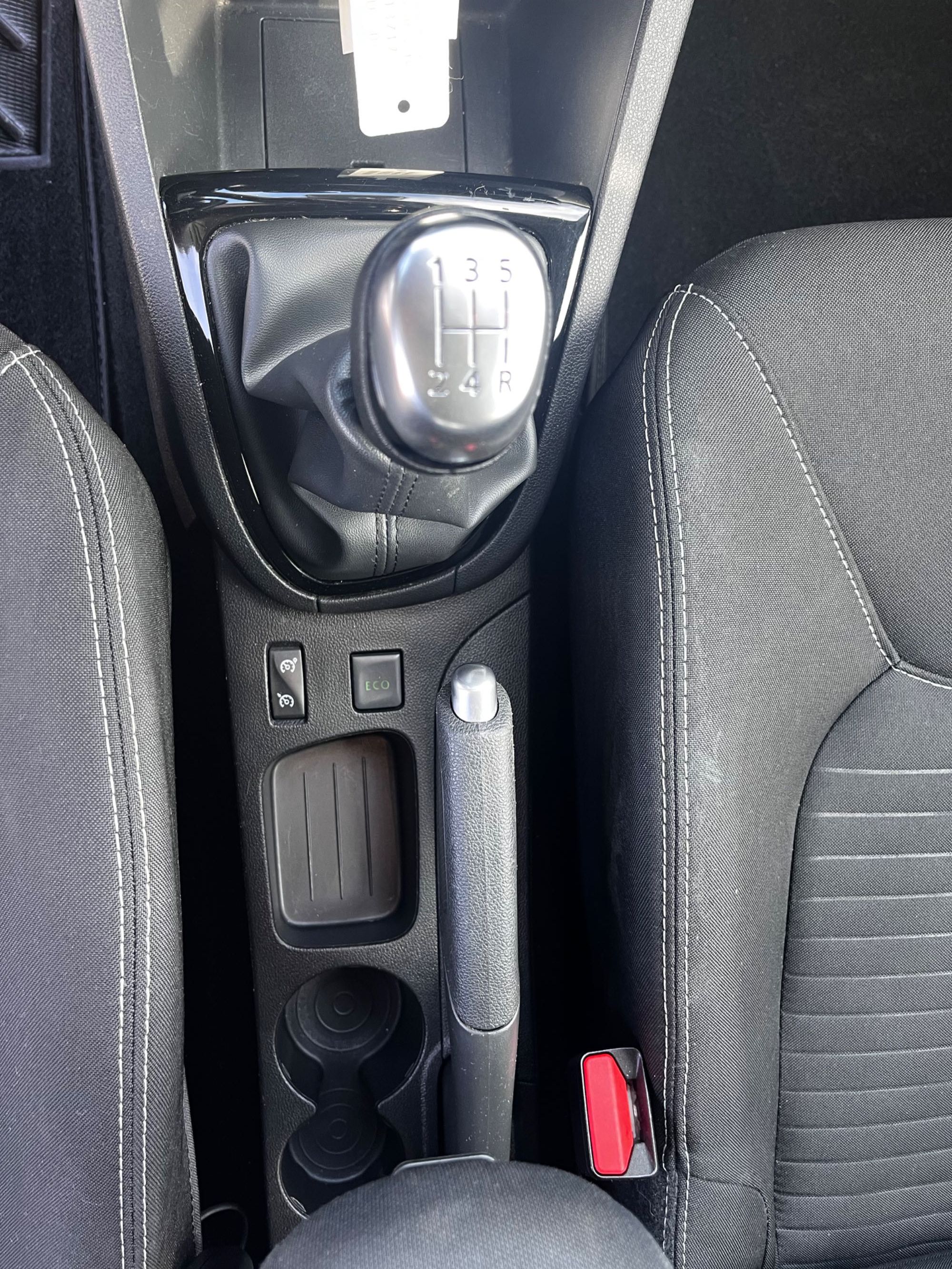 Renault Clio IV Sport Tourer 0.9 TCe 58.000km Com CERTIFICADO Kms REAL