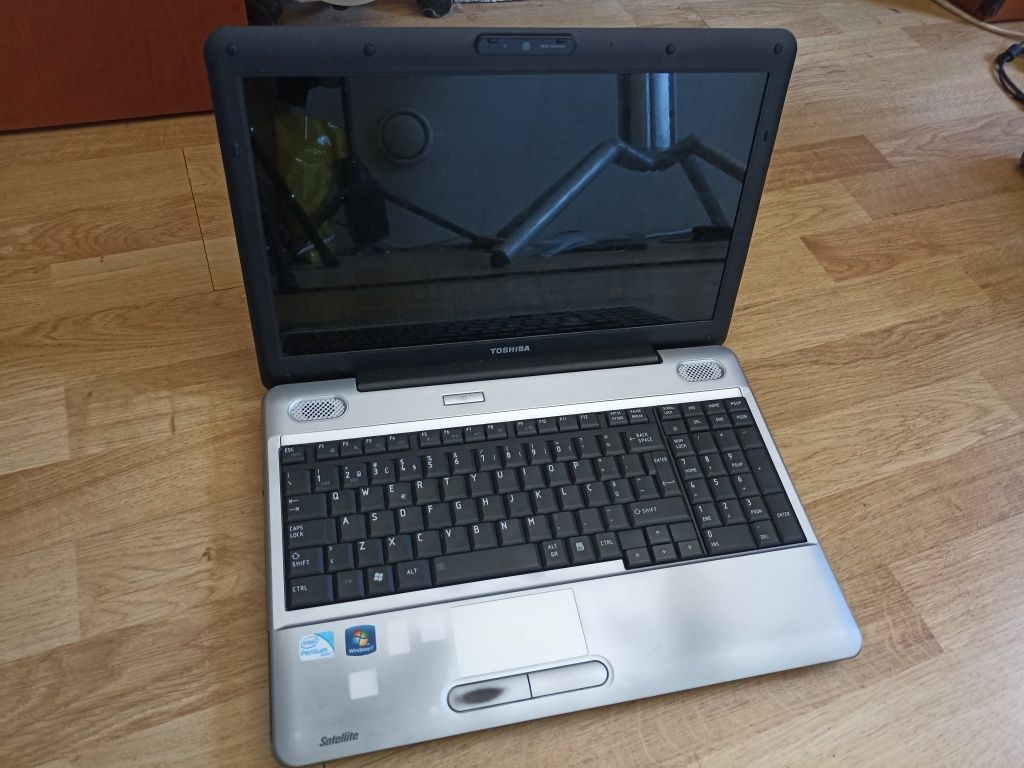 Portátil Toshiba Satellite L500-1TU