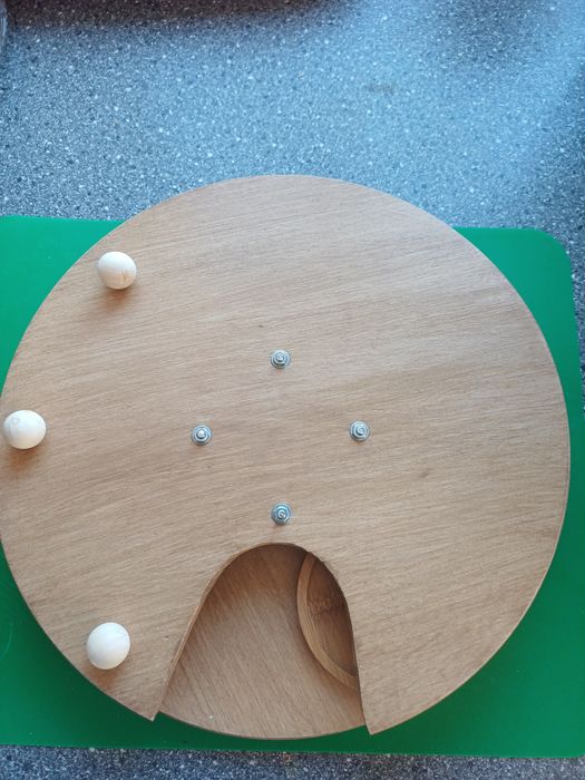 Inteligentny karmik spowalniacz jedzenia dla psa na smakołyki lub karm