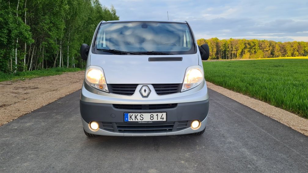 Renault trafic 2013r Long Nawigacja Webasto Climatronic