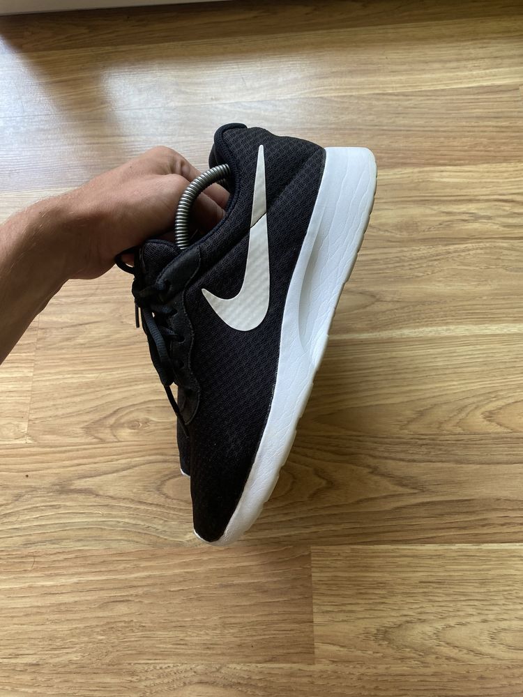 Чоловічі кросівки Nike Tanjun