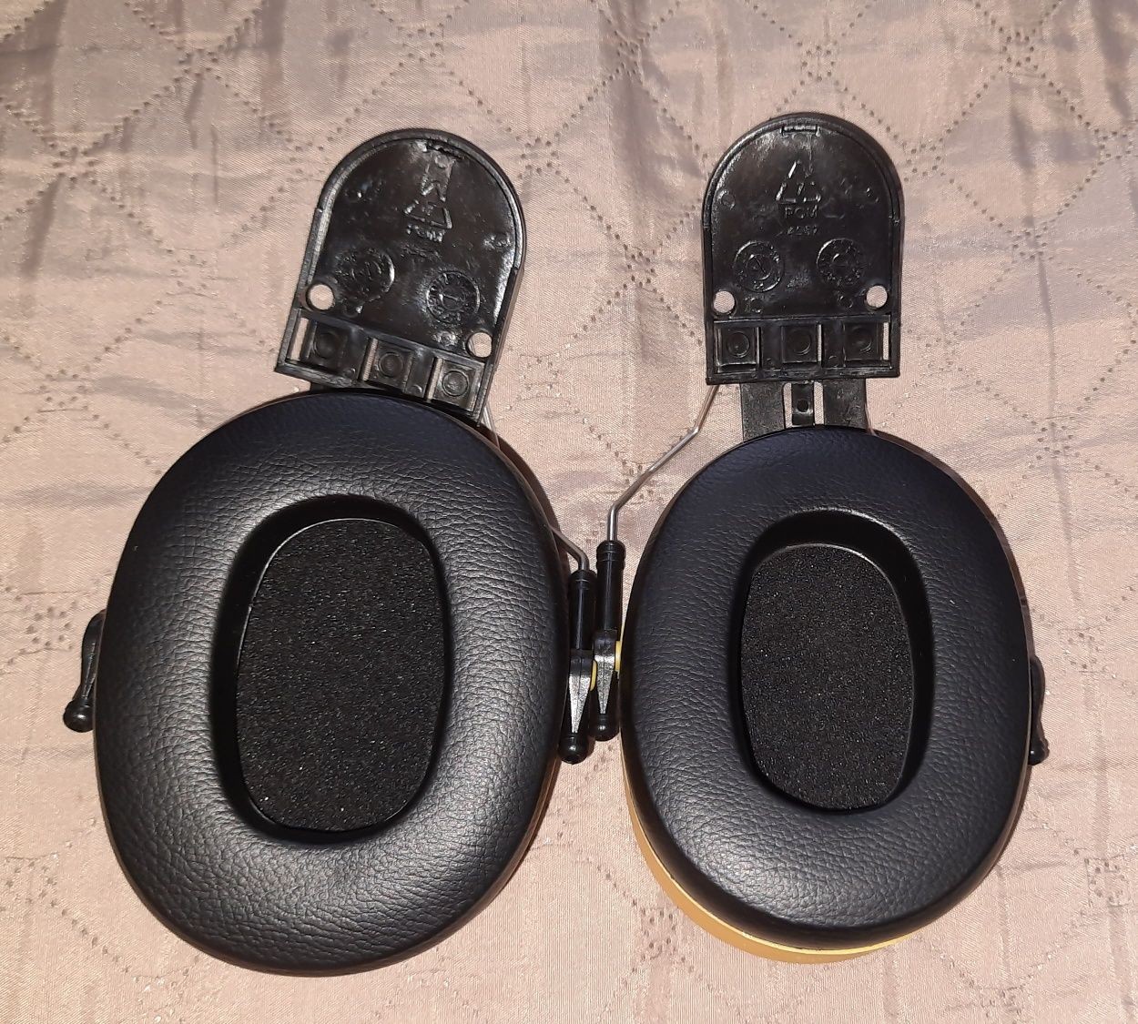 Nauszniki na kask NOWE