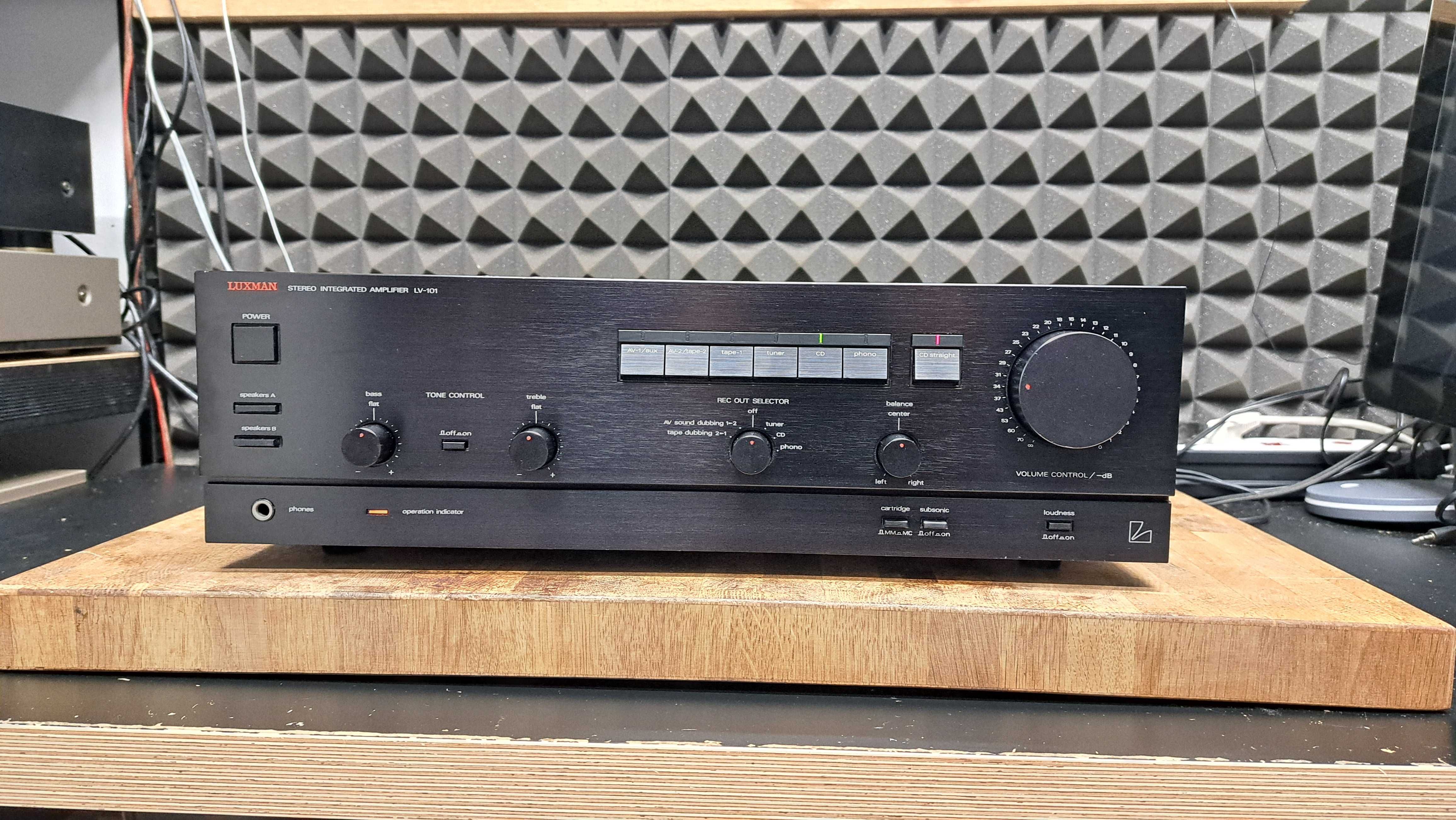 Wzmacniacz Luxman LV-101