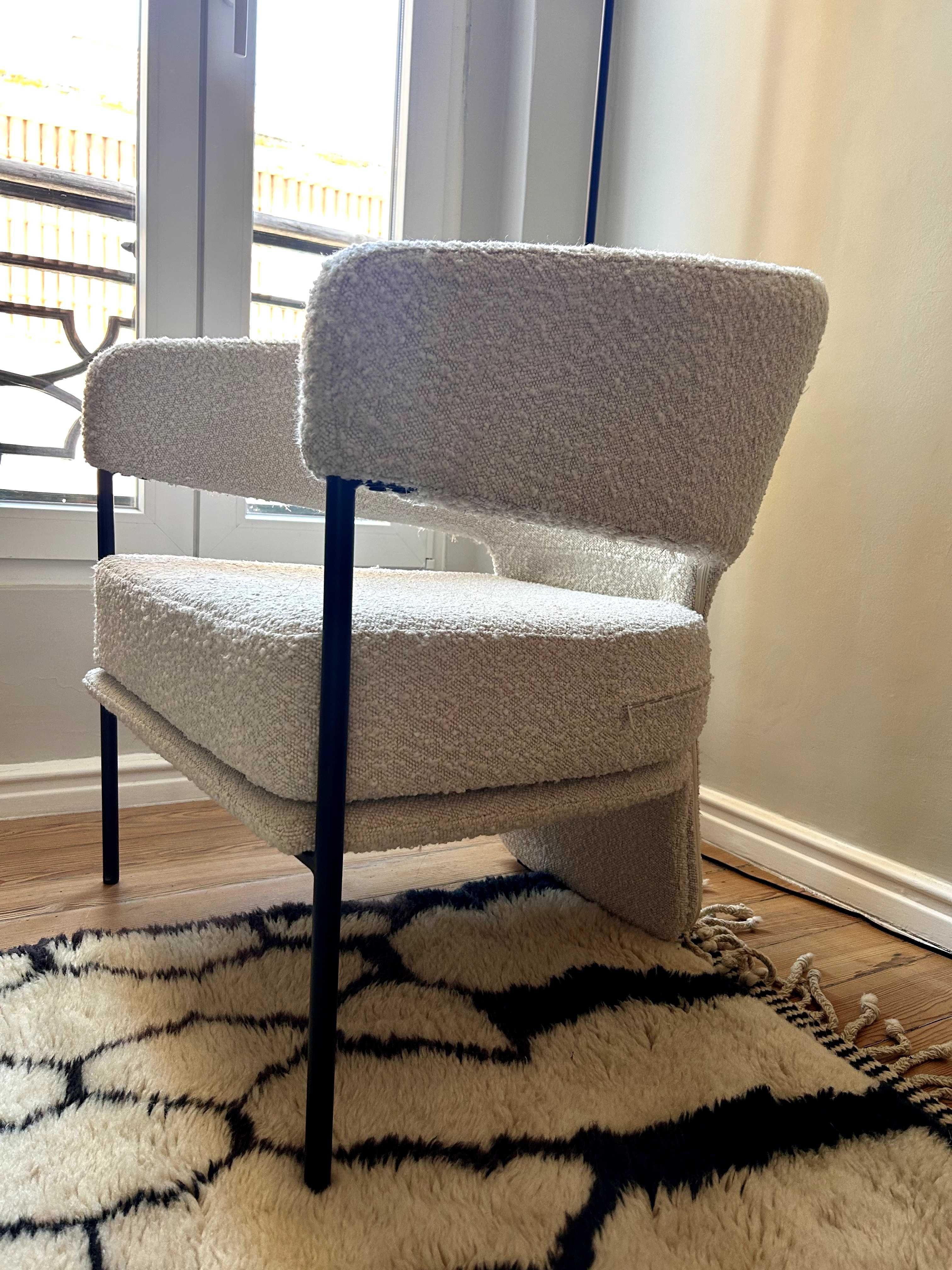 Cadeirão poltrona bouclé / boucle armchair