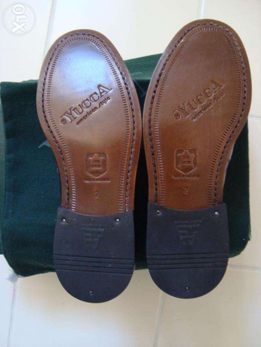 Sapatos YUCCA unissexo nº 35 NOVOS!