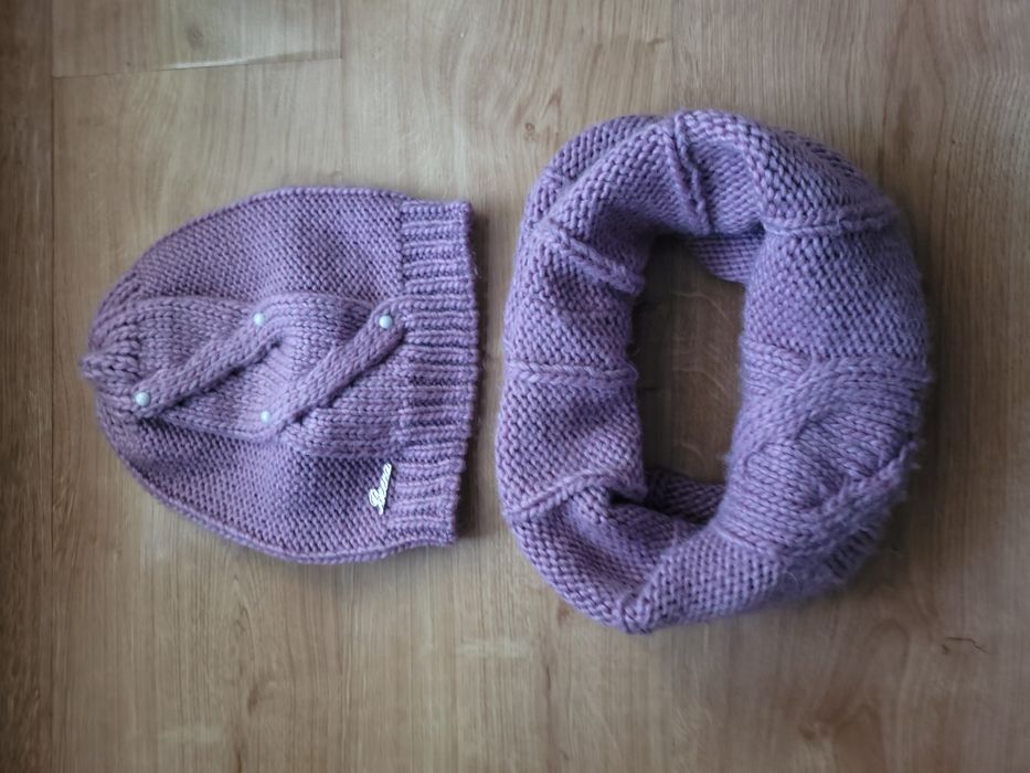 Komplet czapka i komin