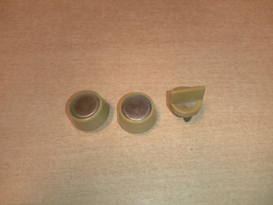 Pokrętła magnetofonu lampowego Tonette