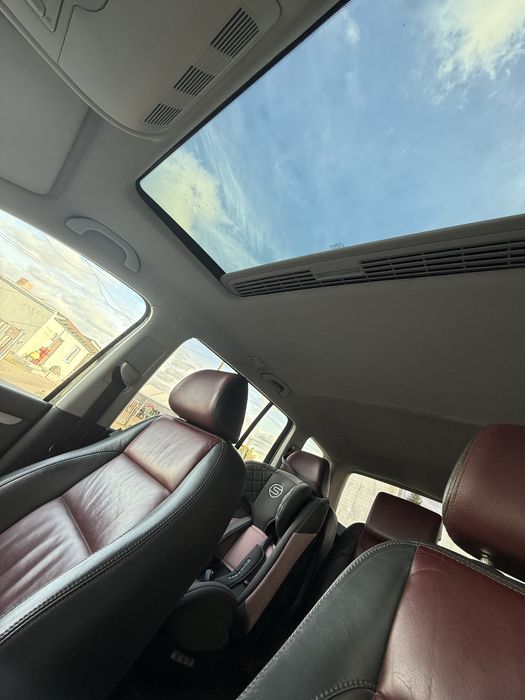 Volkswagen Touran 2008 rok