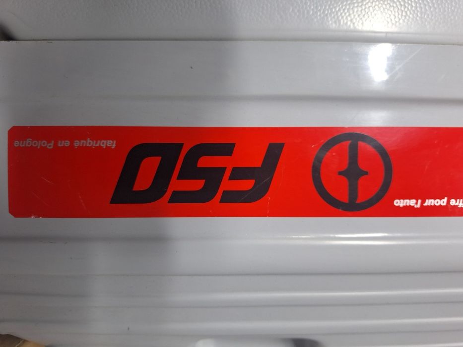 Kufer , kuferek , dromader, FSO Caro