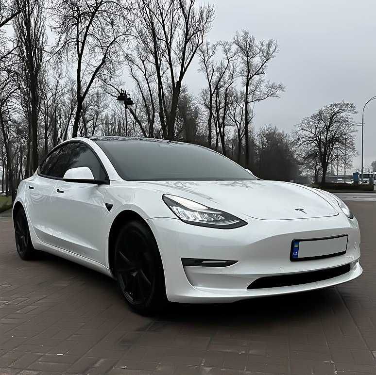 TESLA Model 3 / 2020 р.в.