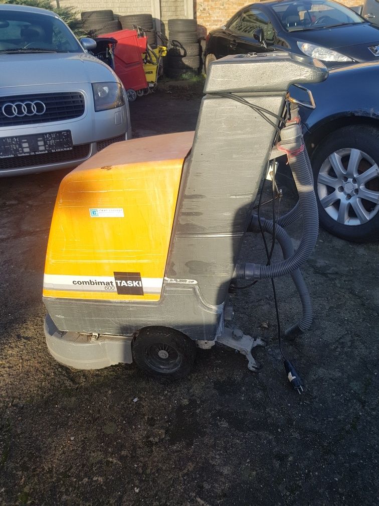 4 x Szorowarka. TASKI Combimat 600 BMS 950W 24V