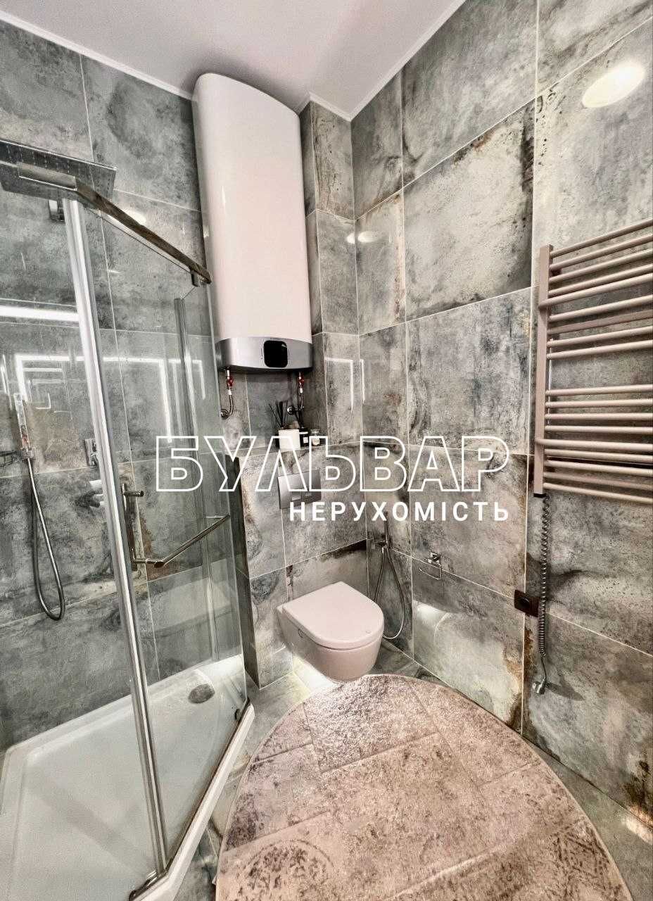 Продам!! 3 к.кв. - 100 м2, Центр, Новострой, ЖК Белый слон