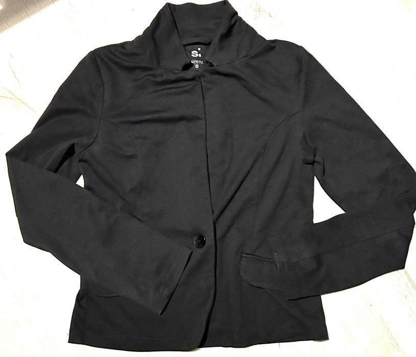 Czarna damska marynarka M