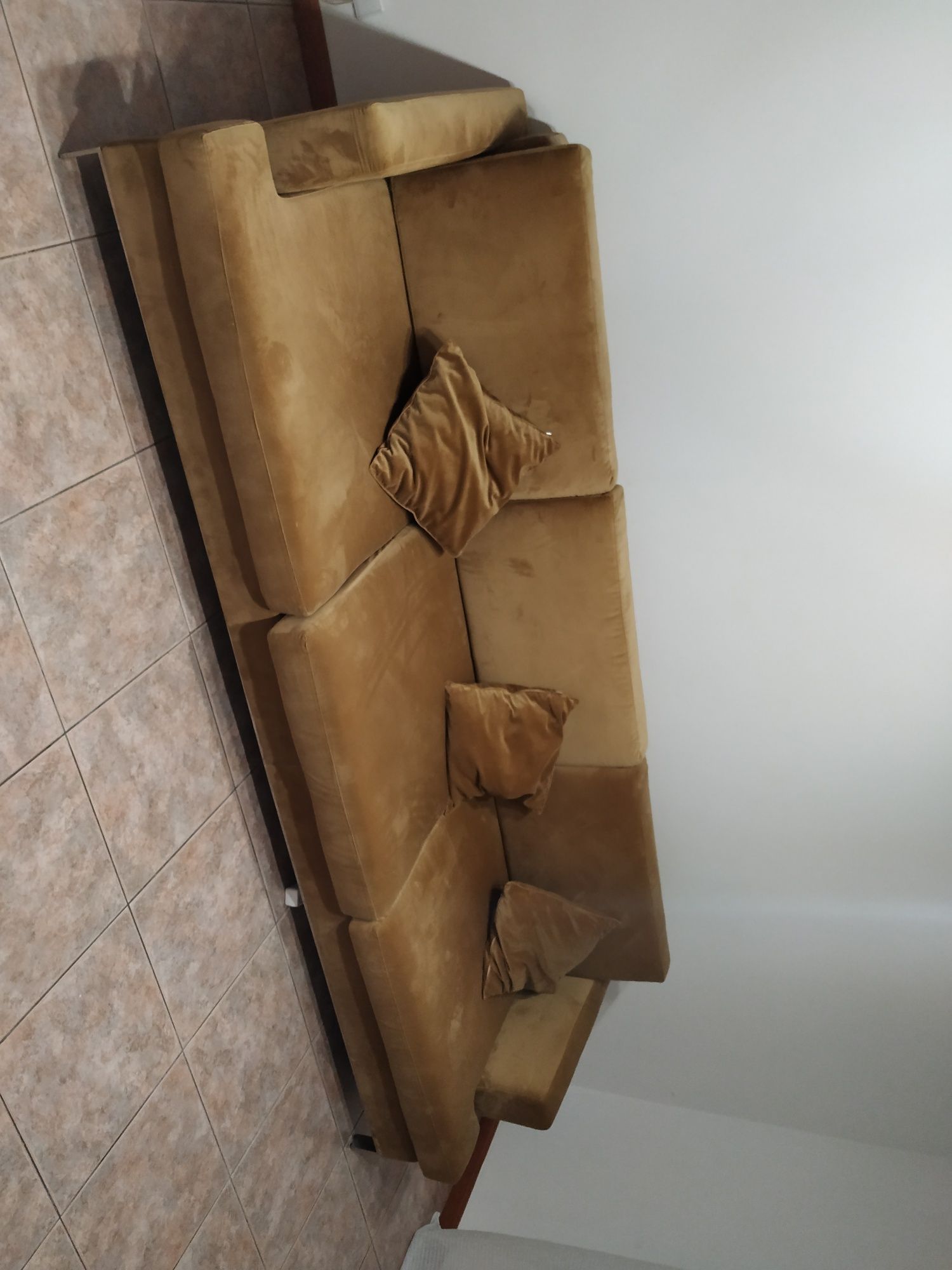 Sofá em excelente estado