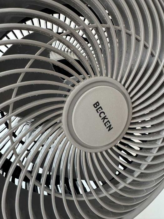 Ventoinha BECKEN BSF9137 Standing Fan