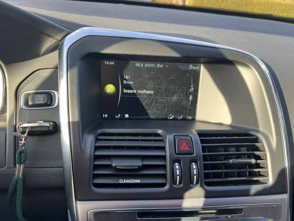 Volvo XC 60 TDI 2.0 190 hp .