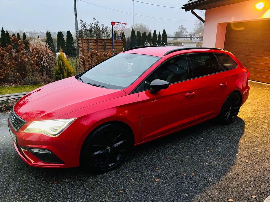 Seat Leon Leon Sportstourer FR Black 1.5 EcoTSI 150 KM S&S