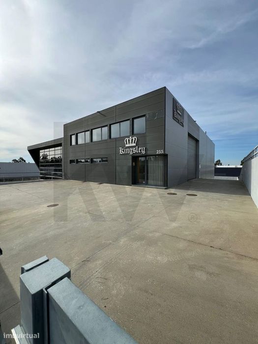 ♦️Oportunidade Investimento-Armazém - Fiães – Santa Maria da Feira! ♦️