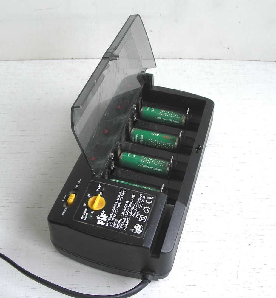 Зарядное устройство-автомат для аккумуляторов NiCd и NiMH