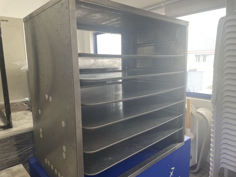 Suporte tabuleiros forno hotelaria