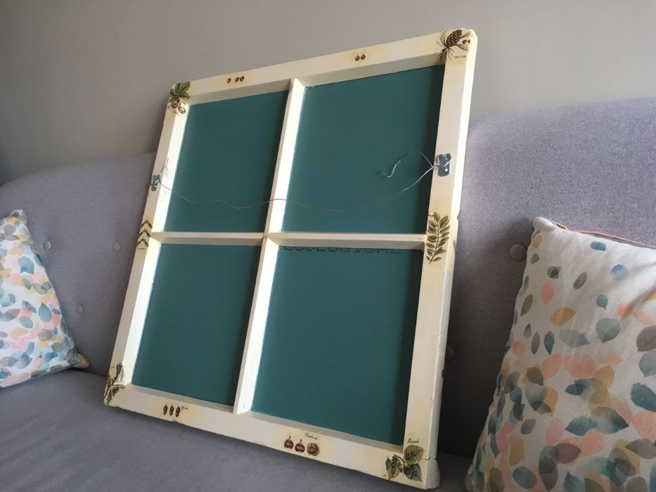 Lustro z ramy okiennej.