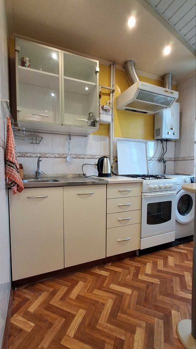 Сдам 1 ком .кв-ру в Центральной части города проспект А. Поля ( Кирова