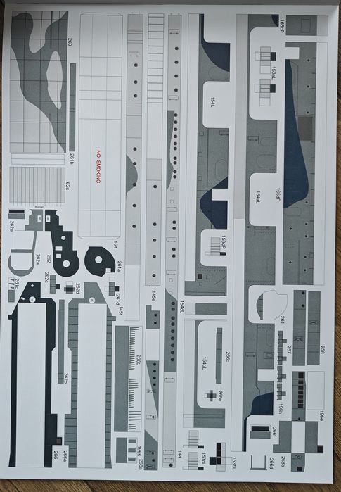 Lotniskowiec WASP CV-7 model kartonowy 1:200 "offset"