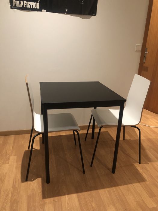 Mesa e cadeiras ikea
