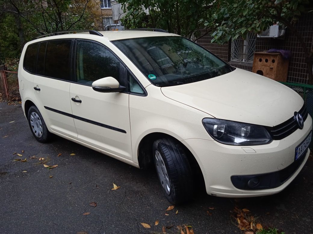 VW Touran 2013 г. в.