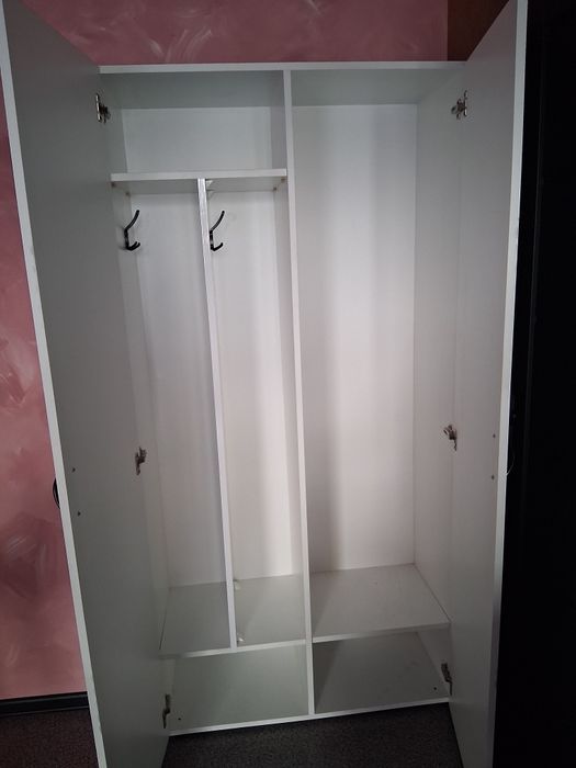 Szafa biała pojemna