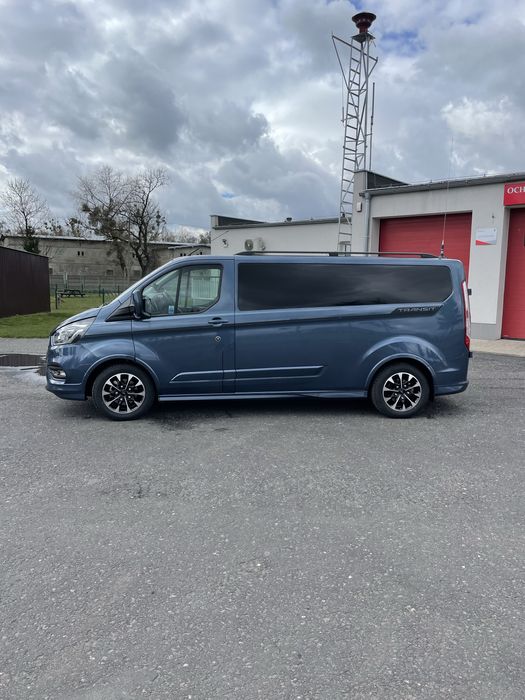 Ford transit custom sport