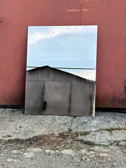 Зеркало в хорошем состоянии – 100 х 150 см