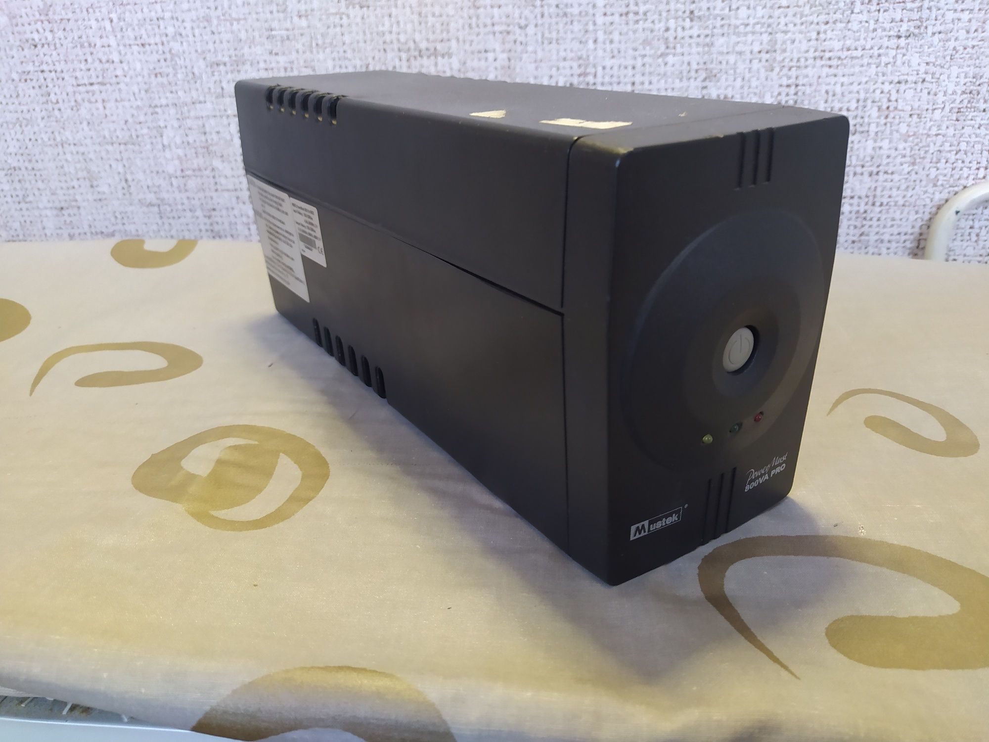 UPS, ИБП, бесперебойник Mustek PowerMust 800 Pro 480 Вт 12В