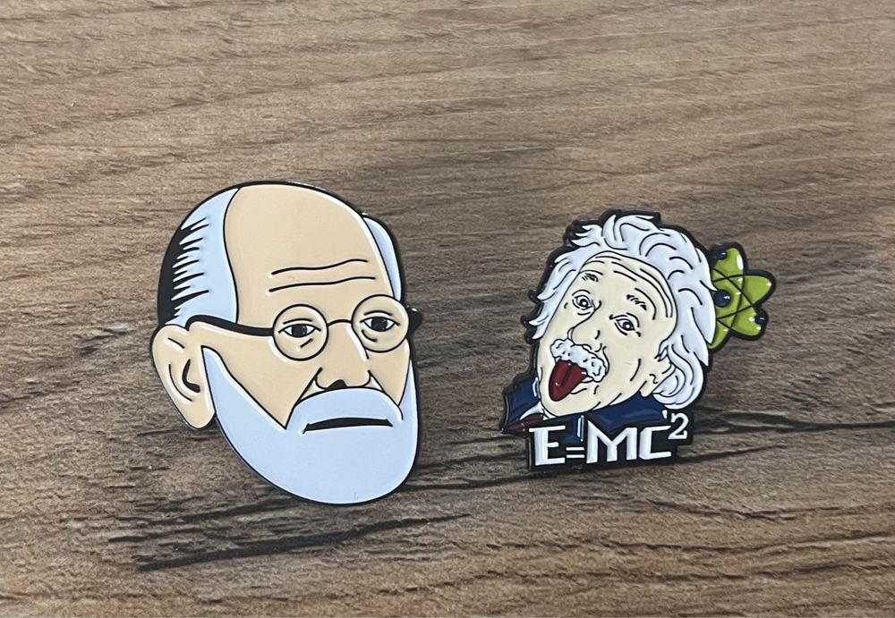 Pin znaczek przypinka badge Sigmund Freud Albert Einstein