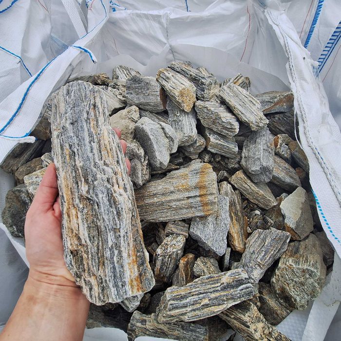 Kora kamienna 2 tony z dostawą szara lub brąz kamień naturalny gnejs