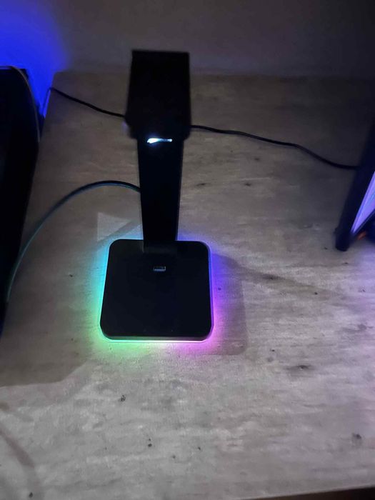 Corsair ST100 stojak rgb