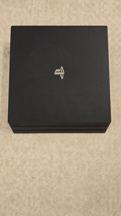 Playstation 4 pro 1 tb
