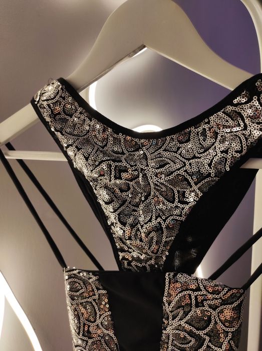 Комплект для танців