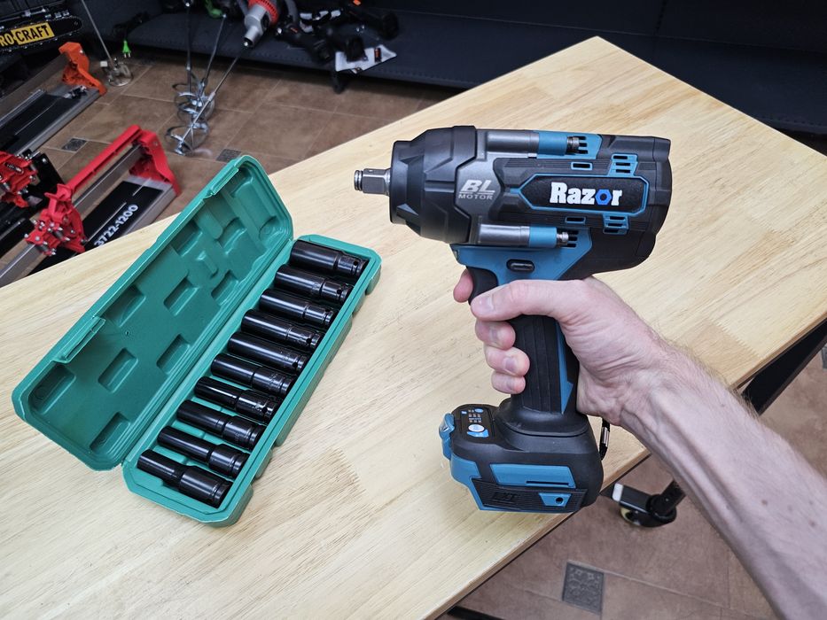 Комплект Гайковерт Razor 800Nm + 2шт акб4.0Ah +з.у+Набор Головок 10шт