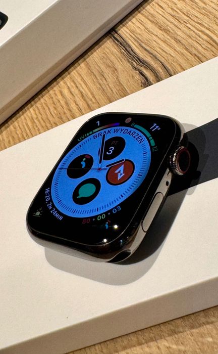 APPLE Watch Series 8 GPS+Cellular Koperta 45 mm ze stali nierdzewnej